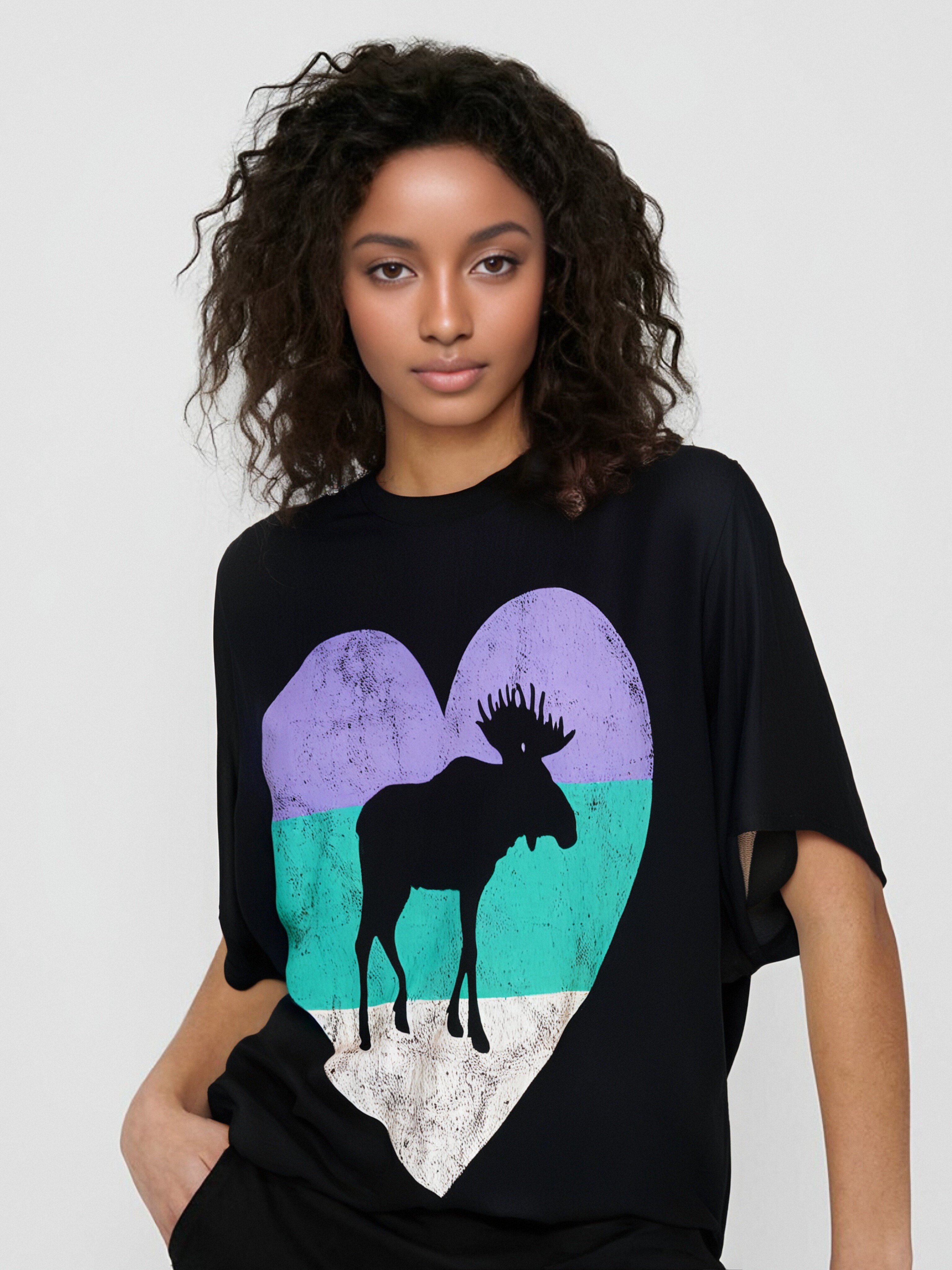 thumbnail image 1 of Camiseta de alce para mujer y niña, estilo retro, ideal para adultos, hombres, mujeres, adolescentes, jóvenes y deportes casuales., 1 of 6