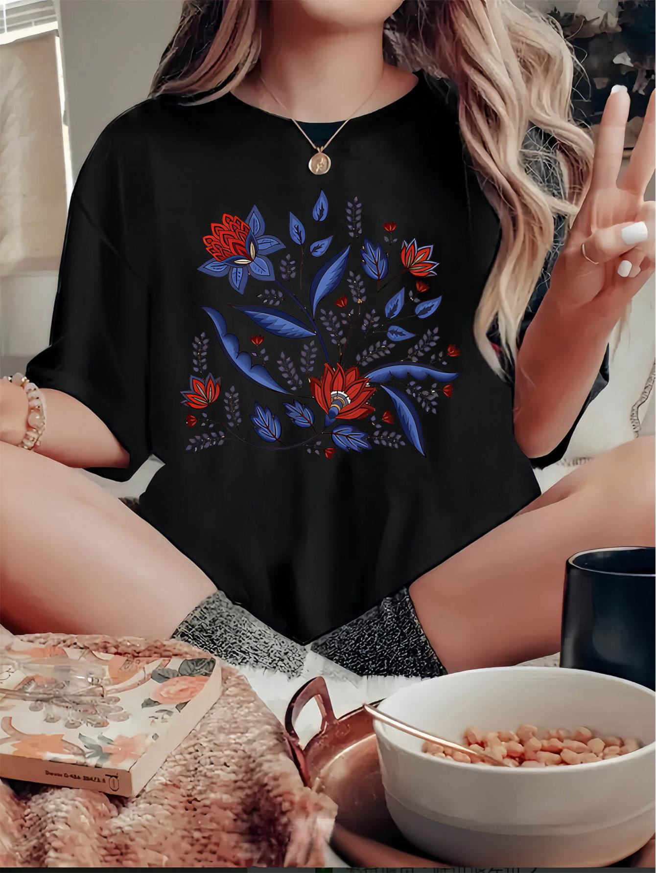 thumbnail image 2 of Women'S Floral Print Short Sleeve T-Shirt, Casual Crew Neck Polyester Knit Top with Medium Stretch, All-Season Fashion Tee for Sports & Leisure, 2 of 8