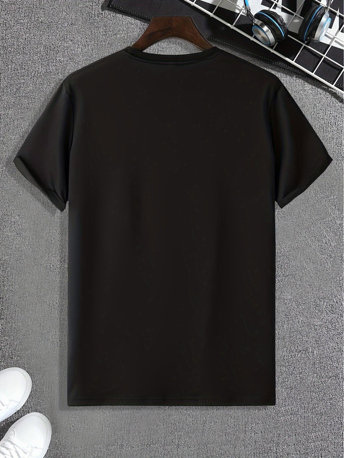 thumbnail image 3 of Men's Polyester T-Shirts with Geometric Mountain Print – Casual Crew Neck, Short Sleeve, Slight Stretch, Knit Fabric Tops for Summer, 3 of 6